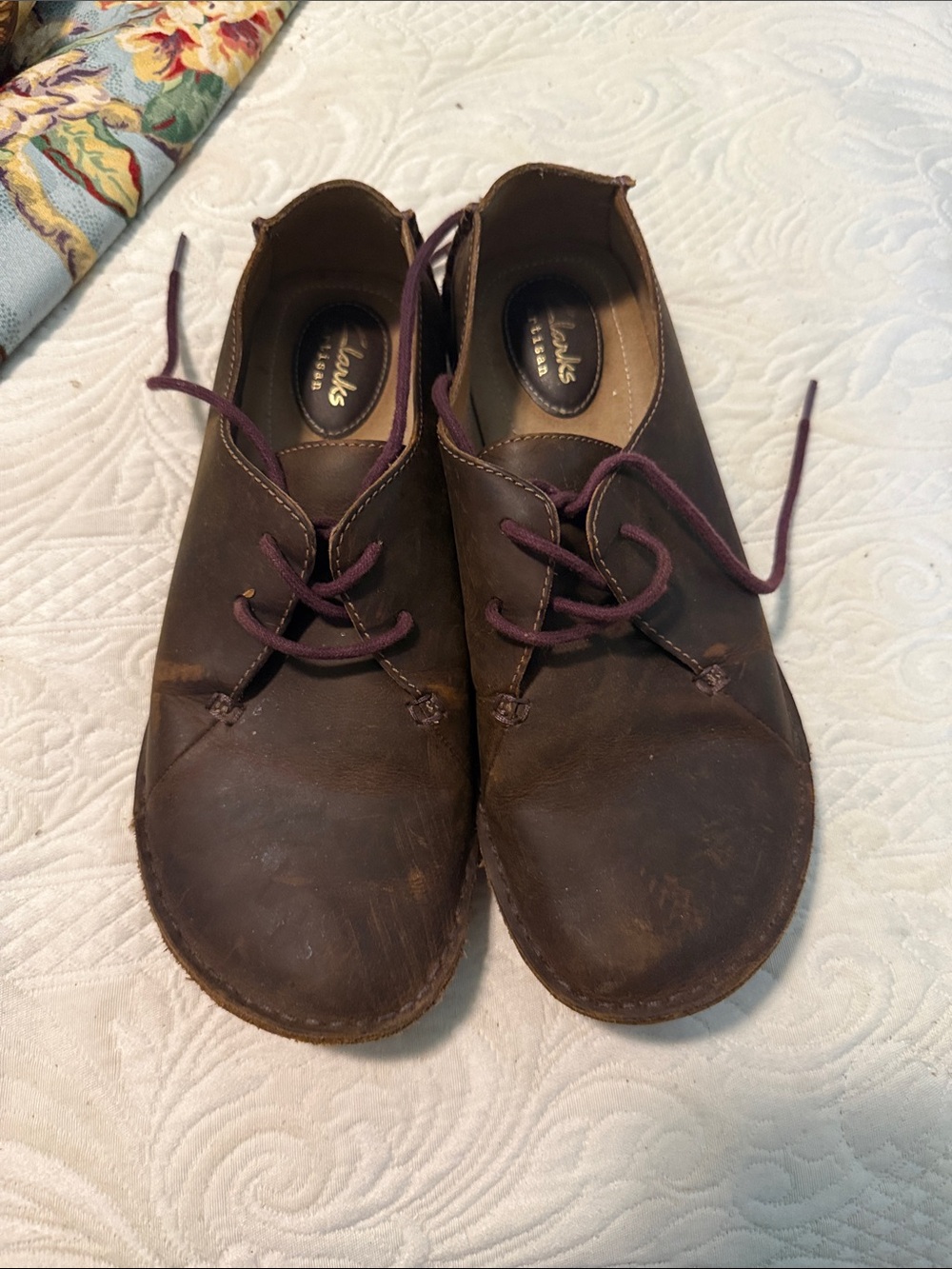Clarks Woman’s Brown Leather Chukka Boots with Burgundy Laces